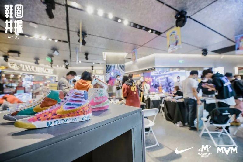 北京朝阳大悦城MVM × NIKE「鞋圈次元玩家」系列线下展览