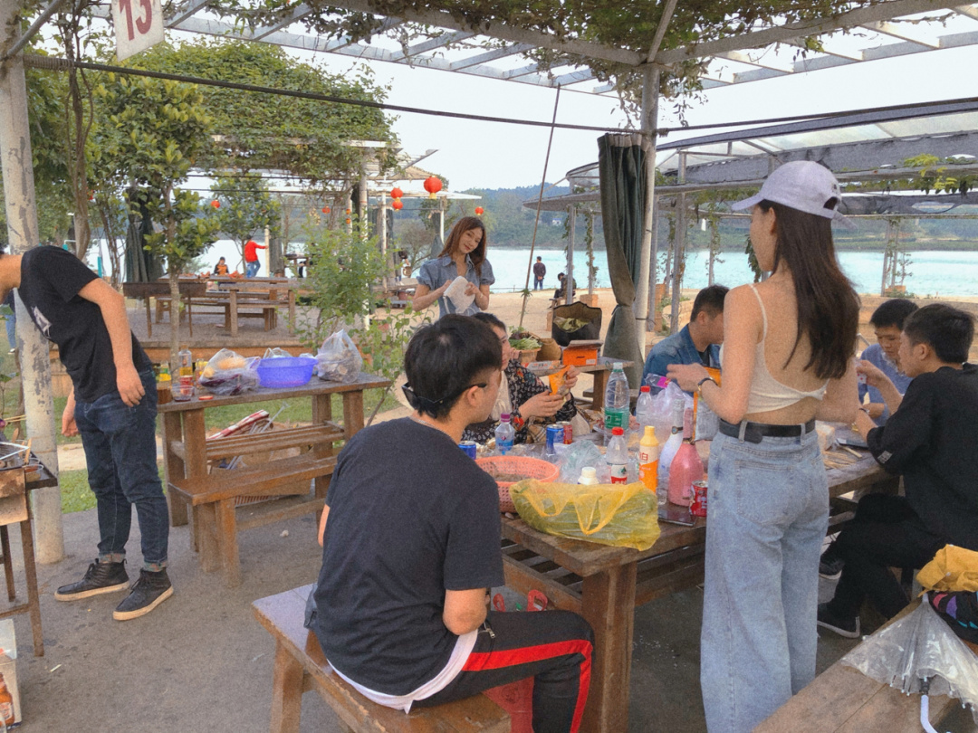 岳阳大型场地出租_南宁大型活动场地_大型电玩城场地策划