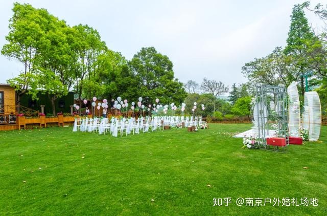 南京婚礼场地价格_南京草坪婚礼场地_成都有草坪的活动场地