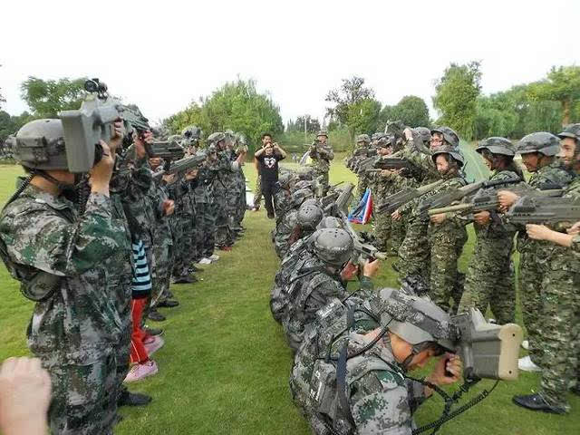 悦跑圈怎么建跑团_团建场地_建水到团山村自驾