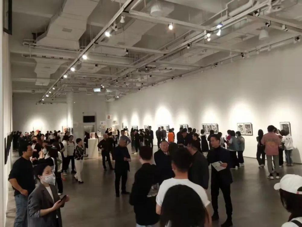 欧美大胆女人展阴艺术_艺术影像展_艺术展2022