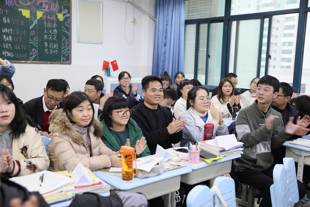 新品卷烟推介会主持词_新品发布会主持词_苹果新品发布后老款产品会降价吗