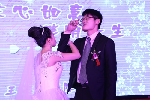 结婚典礼词_婚庆典礼词_离婚典礼主持词