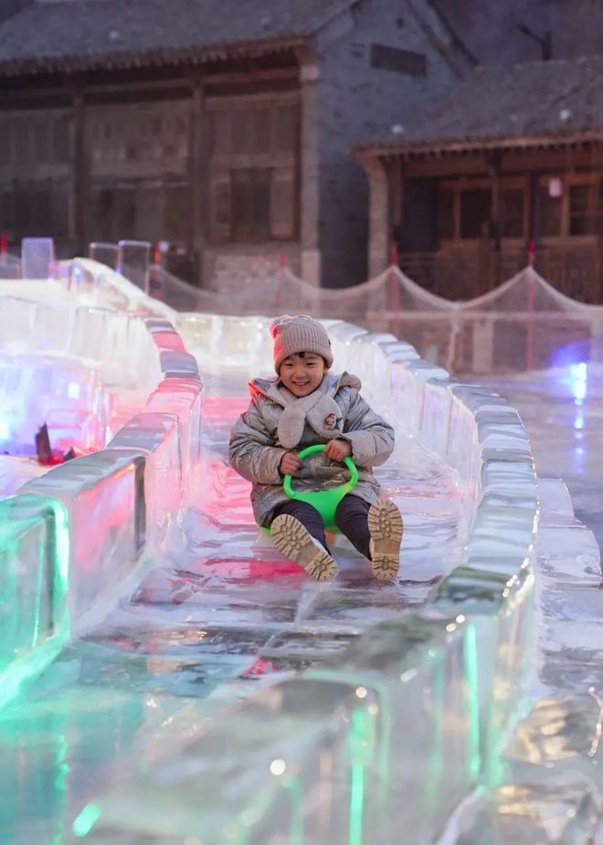 冰雪嘉年华_爸爸去哪儿冰雪嘉年华 团购_鸟巢冰雪嘉年华门票团购