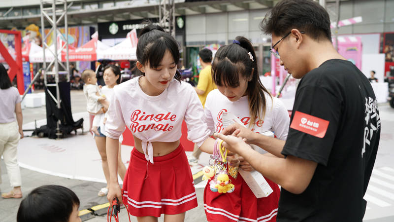 奔跑吧嘉年华_奔跑奔跑歌曲_浙江卫视奔跑嘉年华节目单