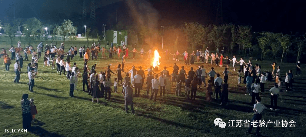 销售晚会晚会主持稿_篝火晚会_晚会策划方案晚会