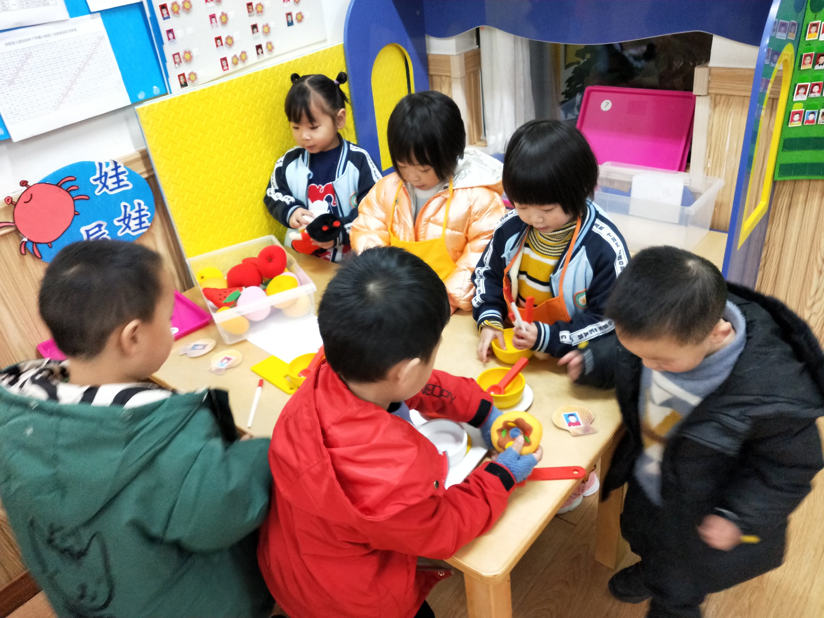 幼儿手球场地要求_幼儿园班级活动场地_幼儿来园活动