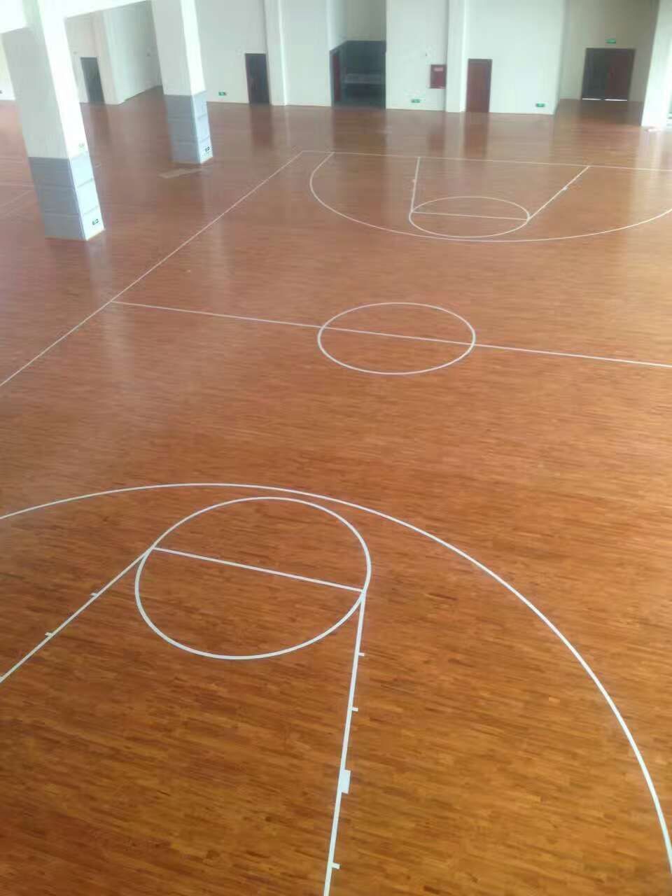 乒乓球场地地板_悬浮地板羽毛球场地_篮球馆场地运动地板