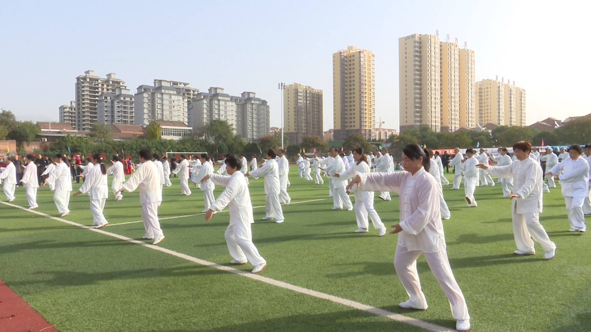 北京露天活动场地出租价格_梦想飞扬亚洲青少年励志艺术节活动场地赞助_老人活动场地