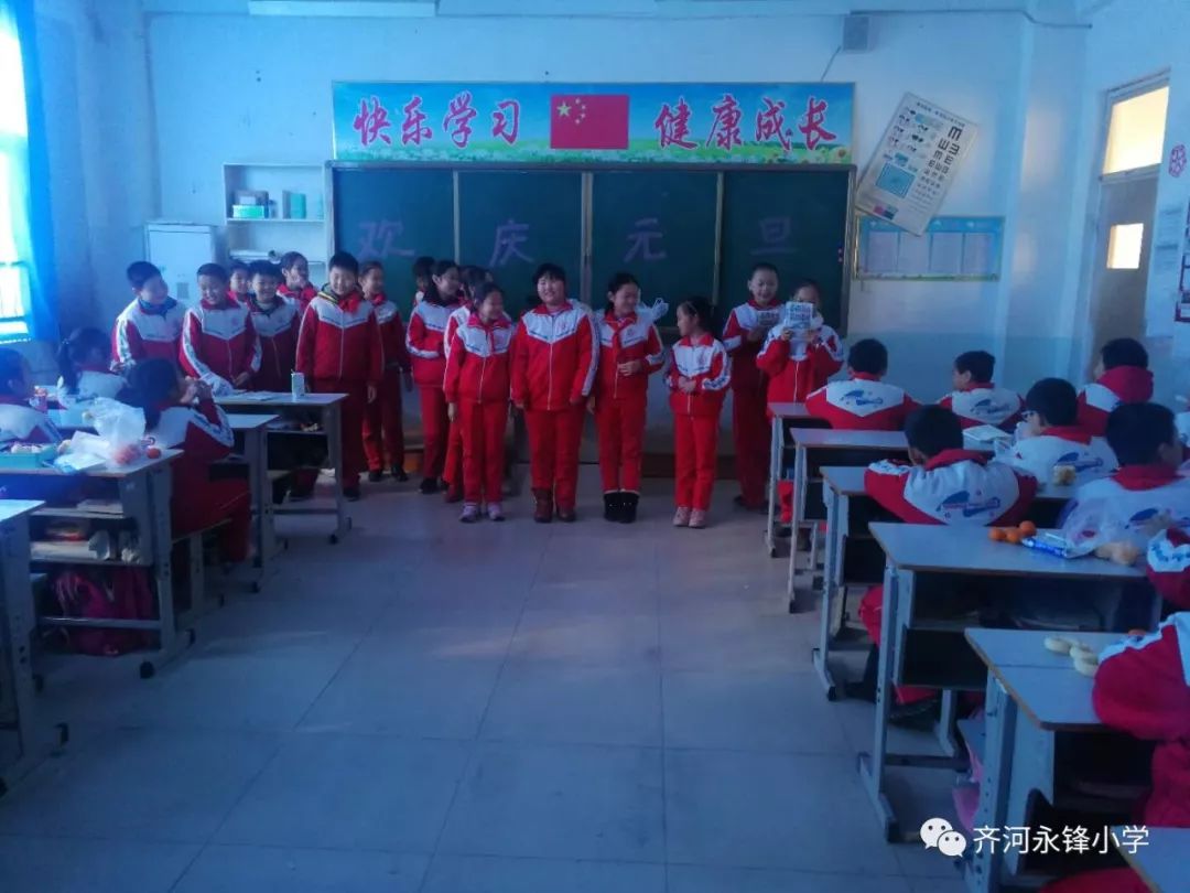 布置会场用什么花_班级元旦会场布置_怎样用气球布置会场