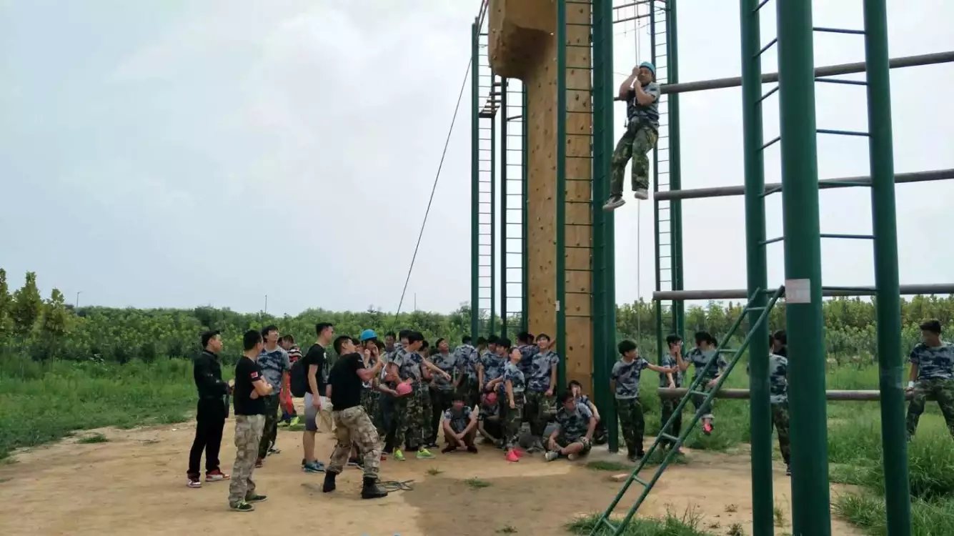 北京年会场地剧场出租_北京朝阳区年会场地_户外年会场地