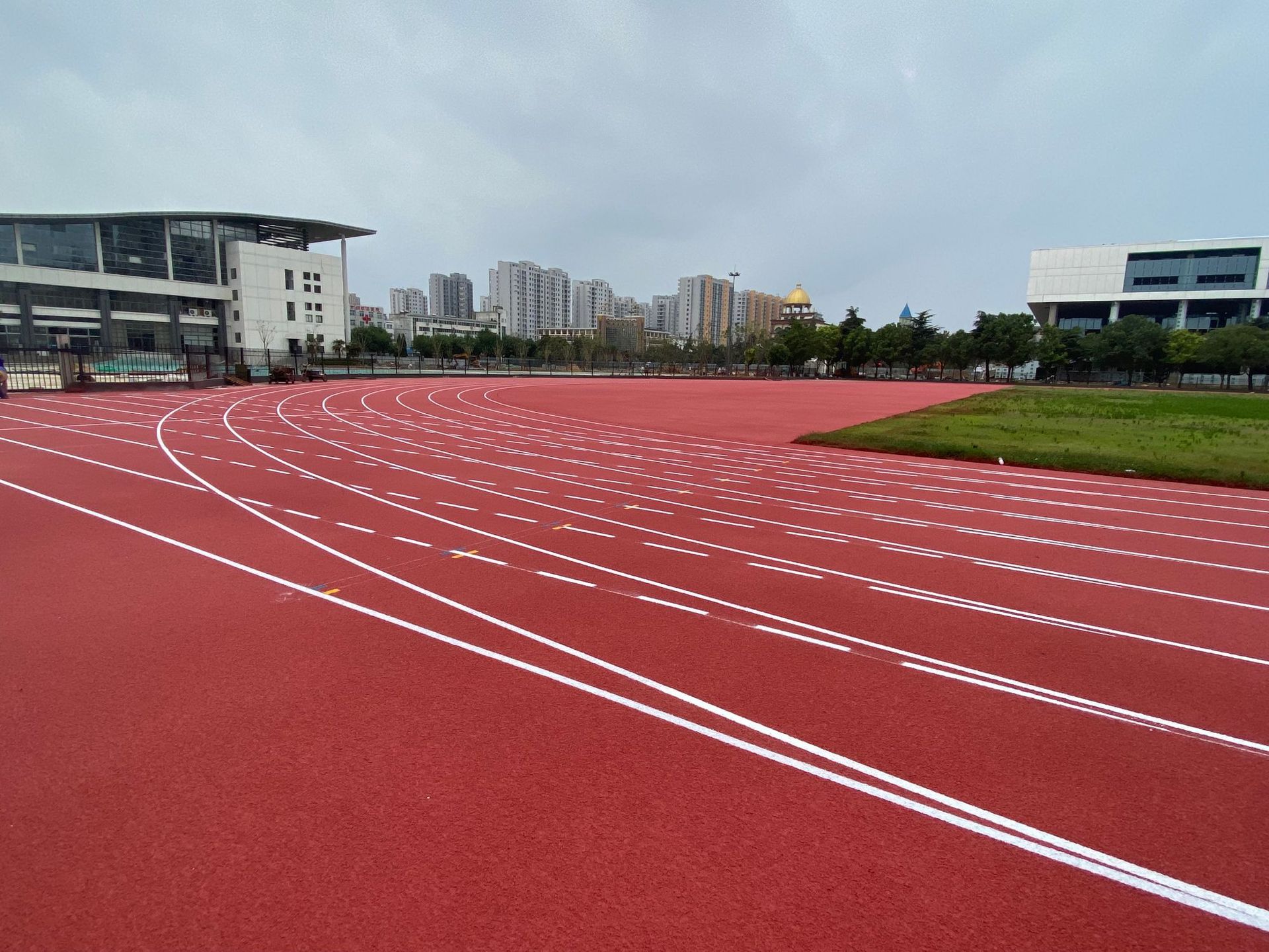 儿童活动塑胶场地_塑胶篮球场地好不_济南所有的塑胶篮球场地