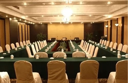 气球怎么布置会场_布置会场图片_场地会场布置