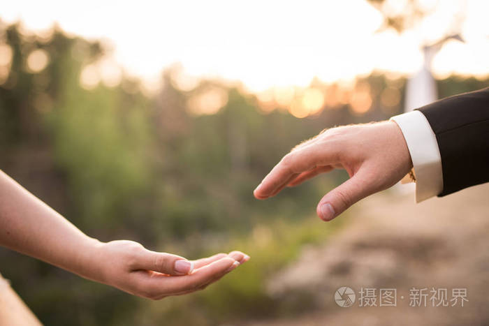 孕妇手心发热_空间实践空间表征和表征空间_手心空间