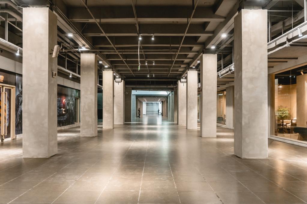 东郊记忆记忆长廊：成为大型展览、潮流市集与艺术节的综合性文化空间