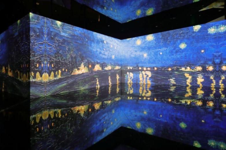 梵高“星空系列”沉浸式多媒体互动光影艺术IP授权展-星月夜